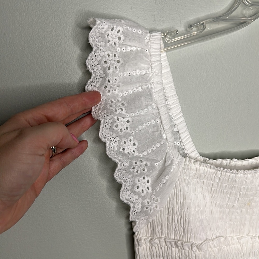 Love Riche White Eyelet Smocked Boho Cropped Top White Sz Large! - Picture 2 of 6